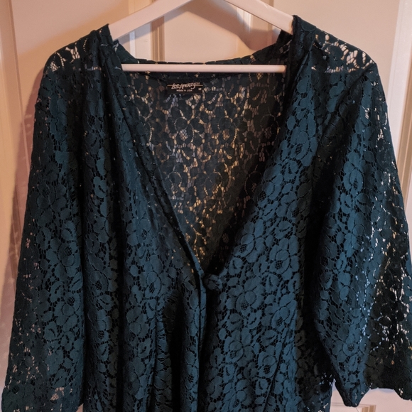 Lee Anderson Green Lace Cardigan - Picture 2 of 6